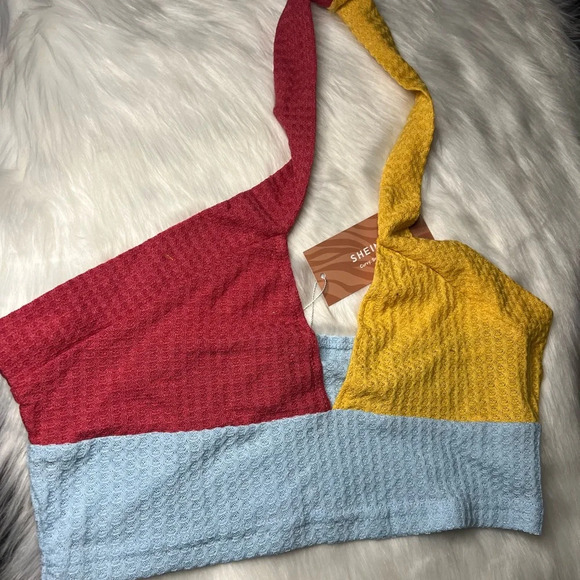 🖤New Shein Crop Halter Top🖤 - Picture 4 of 8